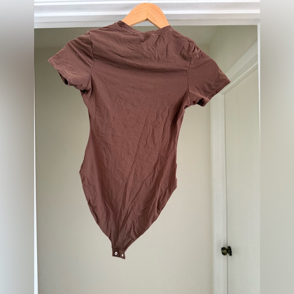 SKIMS Fits Everybody TShirt Bodysuit - Picture 2 of 7